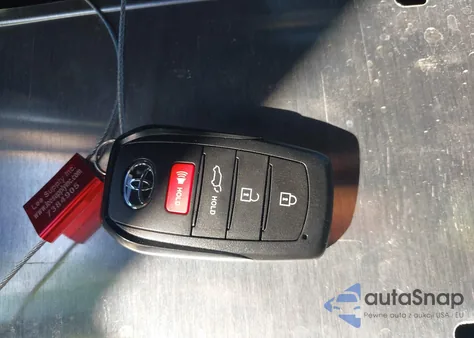 2024 Toyota Corolla Cross Hybrid Xse z USA, uszkodzony, nr VIN 7MUFBABG5RV027845